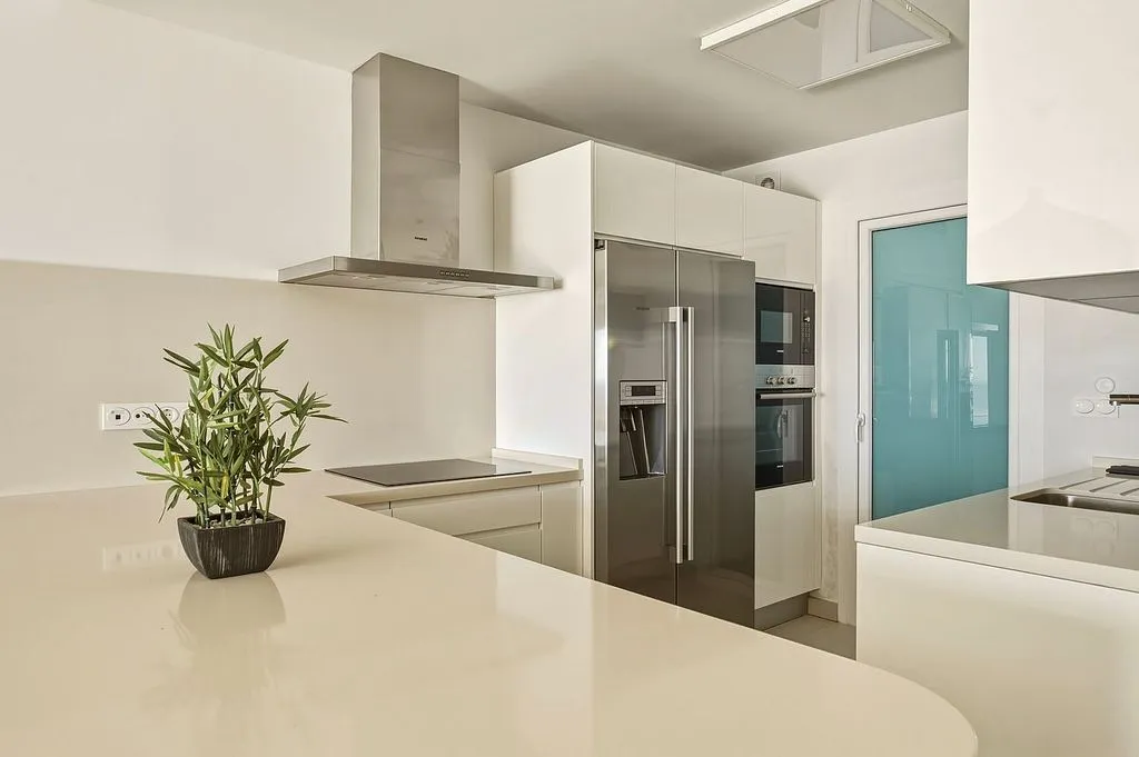 Köök - Apartment with Pool and Terrace in Higueron Resort