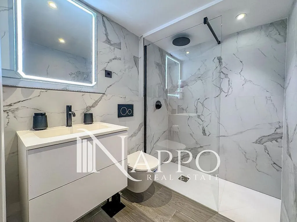 Salles de bain - Four-Bedroom Linked House with Pool in Son Ferrer