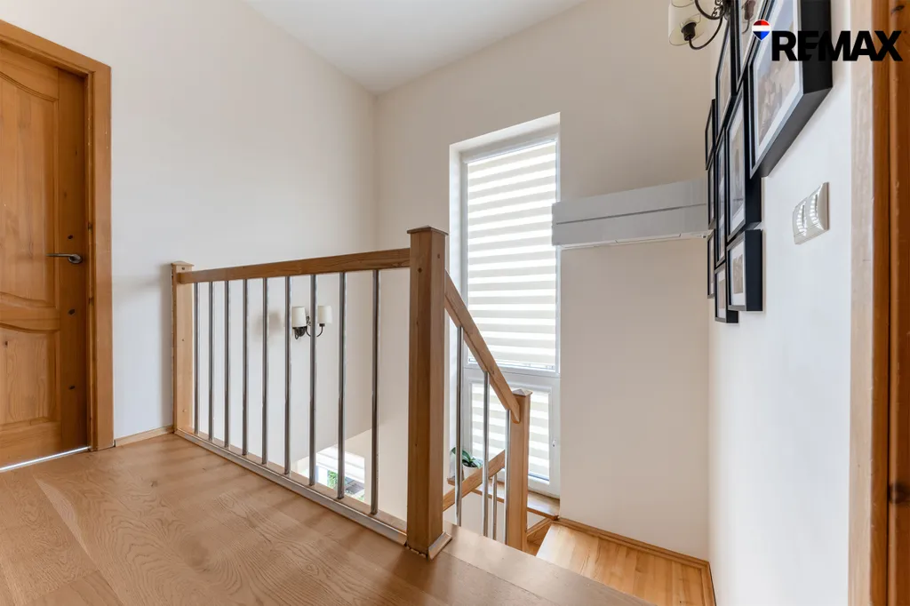 Toad - Spacious 3-Bedroom Cottage with Terrace in Tarandė