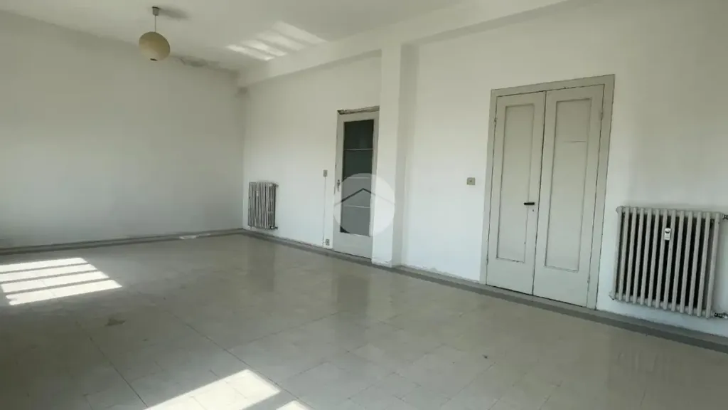 Stanze - Triplex with Balcony in Asti's Historic Centre