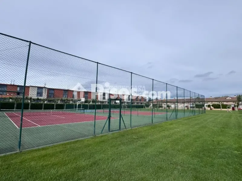 Aed - Adosado with Pool in El Condado, León