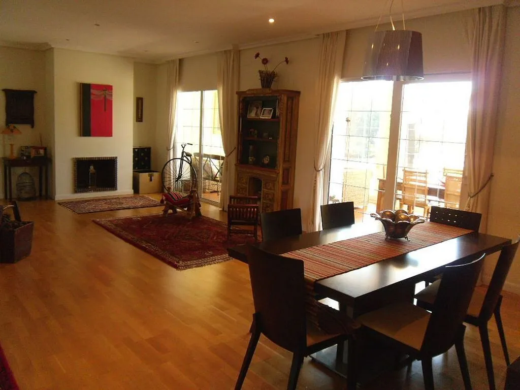 Salle à manger - Chalet with Pool and Terrace in Boadilla Park