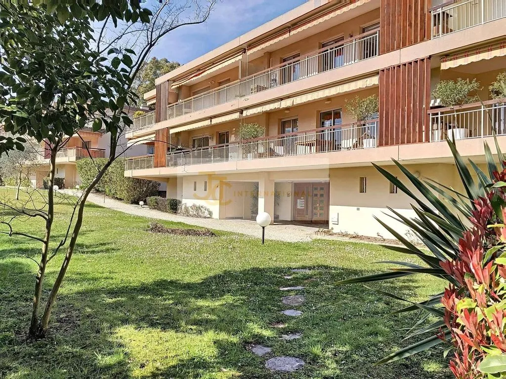 Jardin - Appartement Luxe avec Terrasse à Antibes