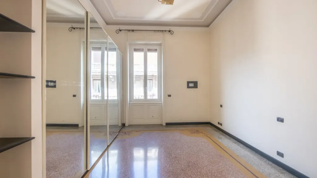 Toad - Period Apartment with Balcony in Genoa