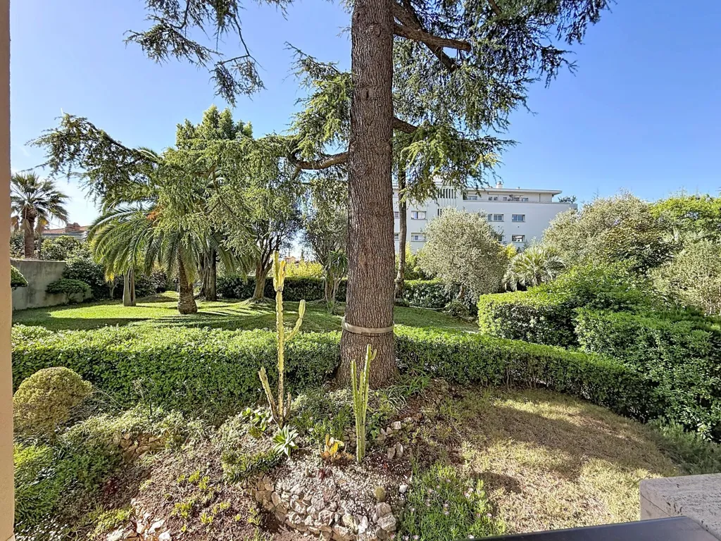 Jardin - Appartement 4 Pièces avec Terrasse au Cœur de Cimiez