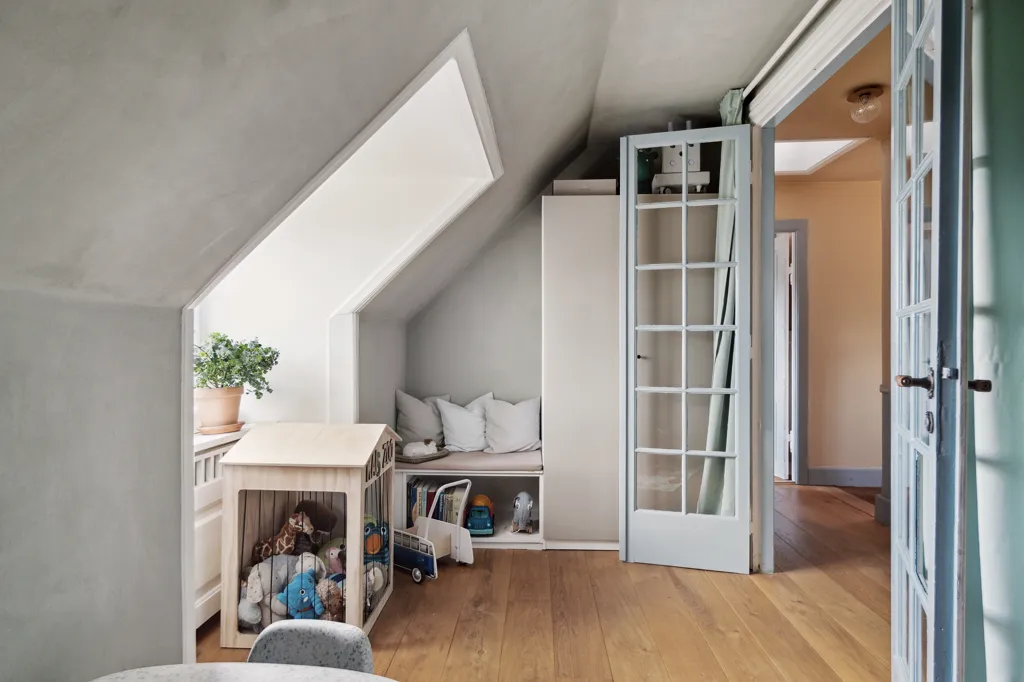 Pièces - Modernised Townhouse with Coastal Access in Rungsted