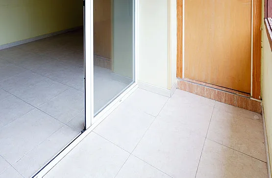 Office in Central Ricla, Zaragoza