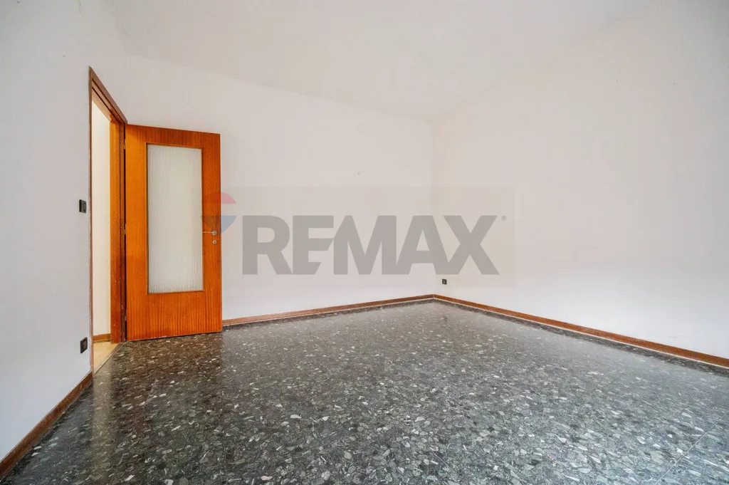 Toad - Spacious Apartment with Panoramic View in Guastalla Centre