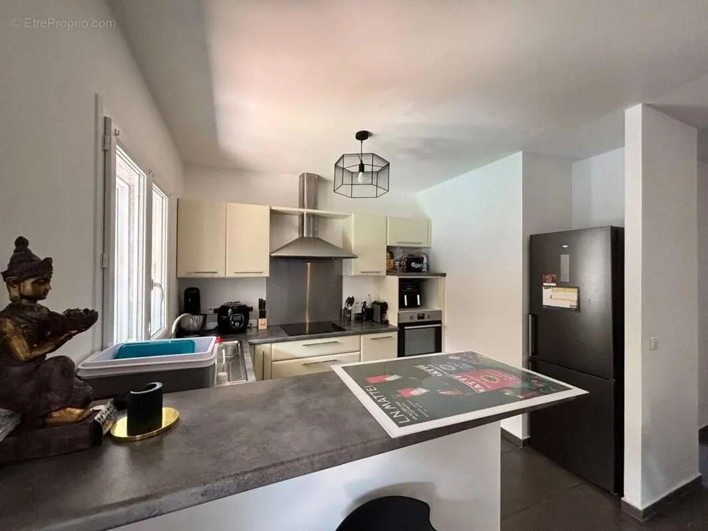 Cuisine - Appartement T3 avec Jardin et Terrasse à Lucciana