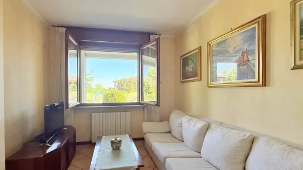 Séjour - Terraced Villa with Garden in Torrazza Coste