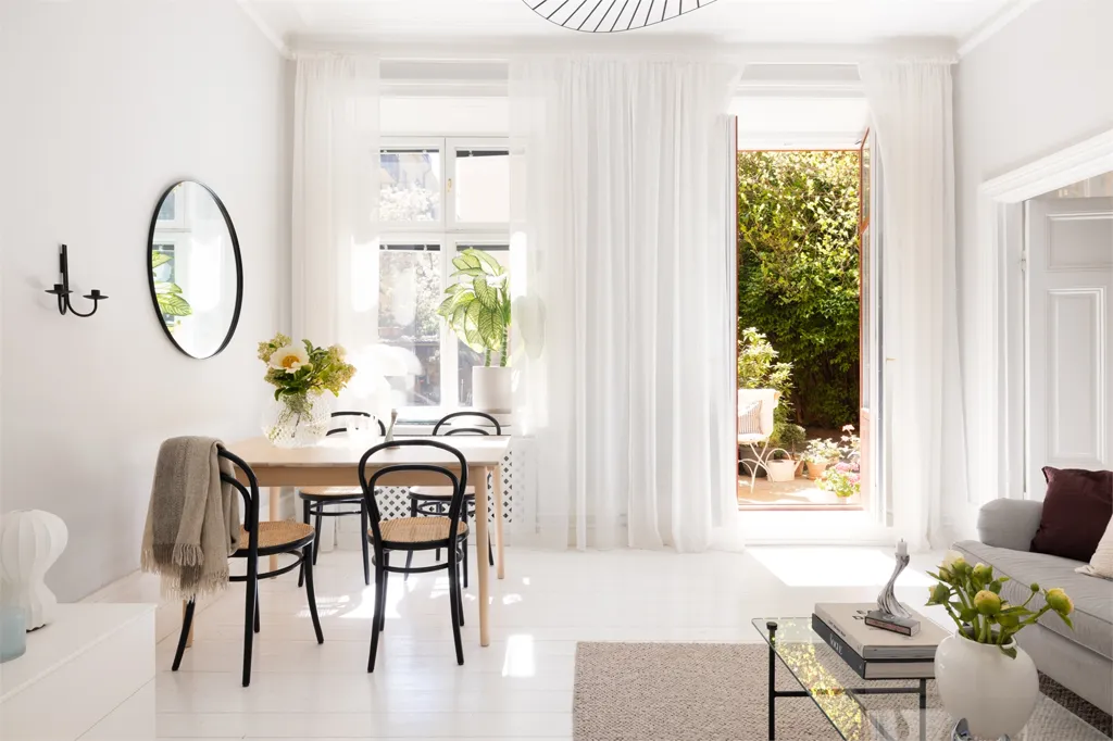 Living Room - Charming 2-Bedroom Flat with Garden in Vasastan