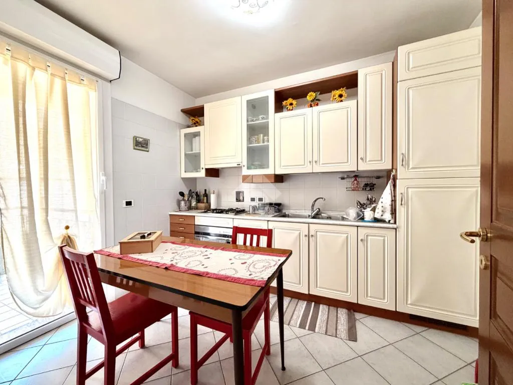 Köök - Villa with Terraces in Albenga