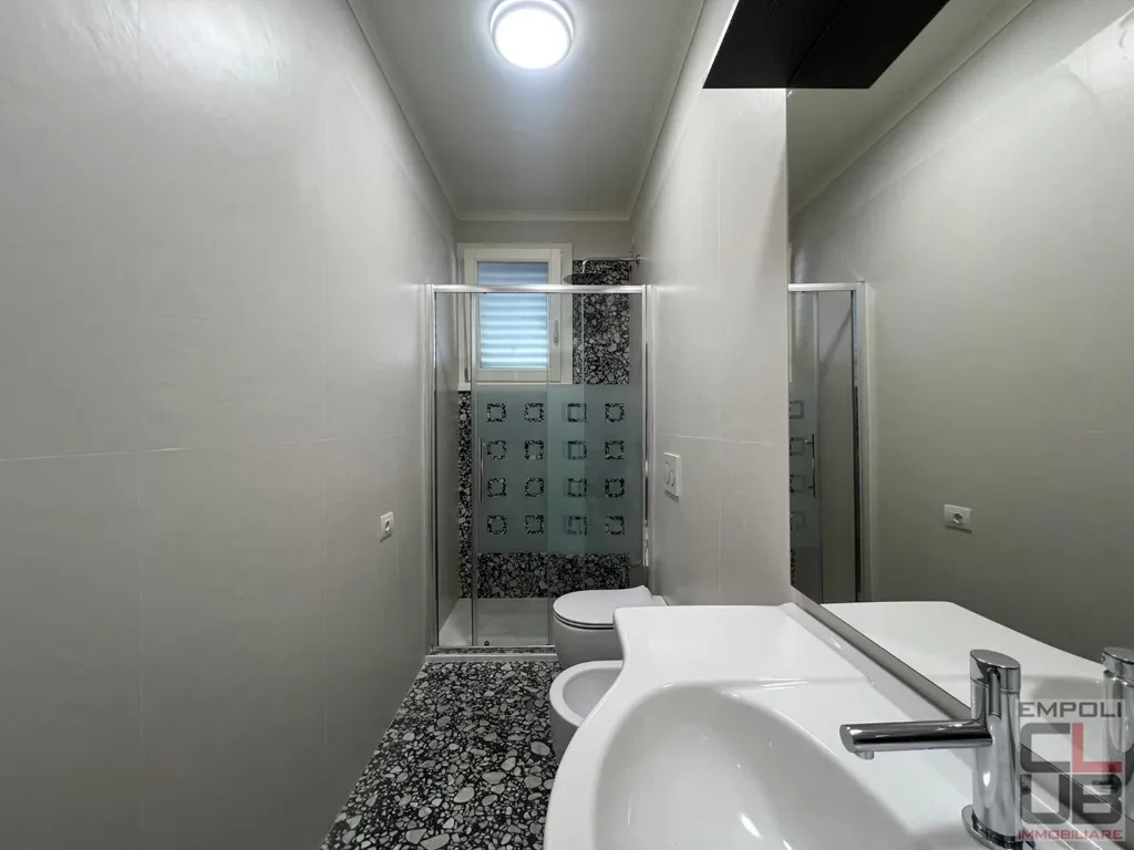 Vannitoad - Privately Leased Apartment with Terrace in Empoli
