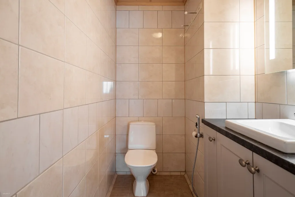 Salles de bain - Spacious Apartment with Sauna in Helsinki