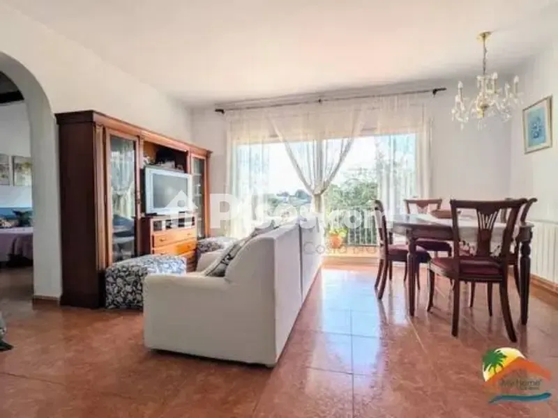 Sala da pranzo - Chalet with Pool and Mountain Views in Lloret Blau