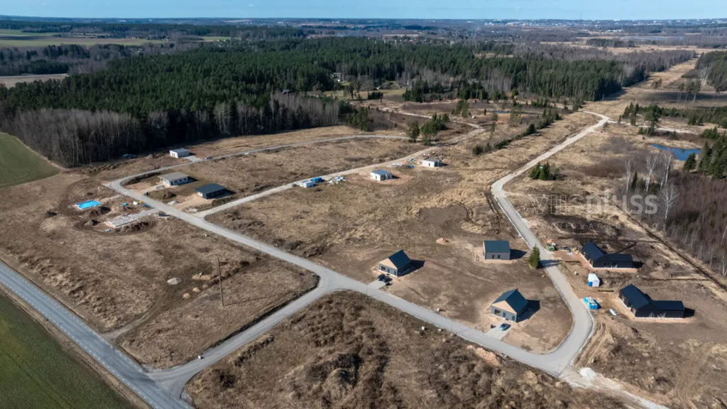Vue aérienne - Private Plot with Forest View in Kureõja