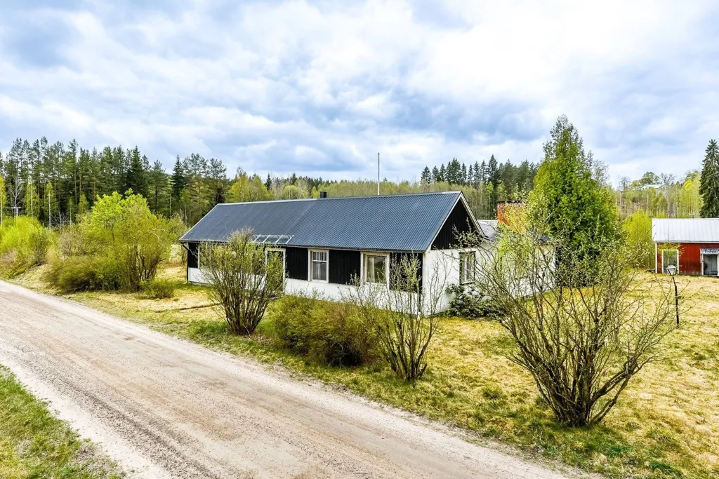 Välivaade - Renovated Villa with Garden in Ekshärad