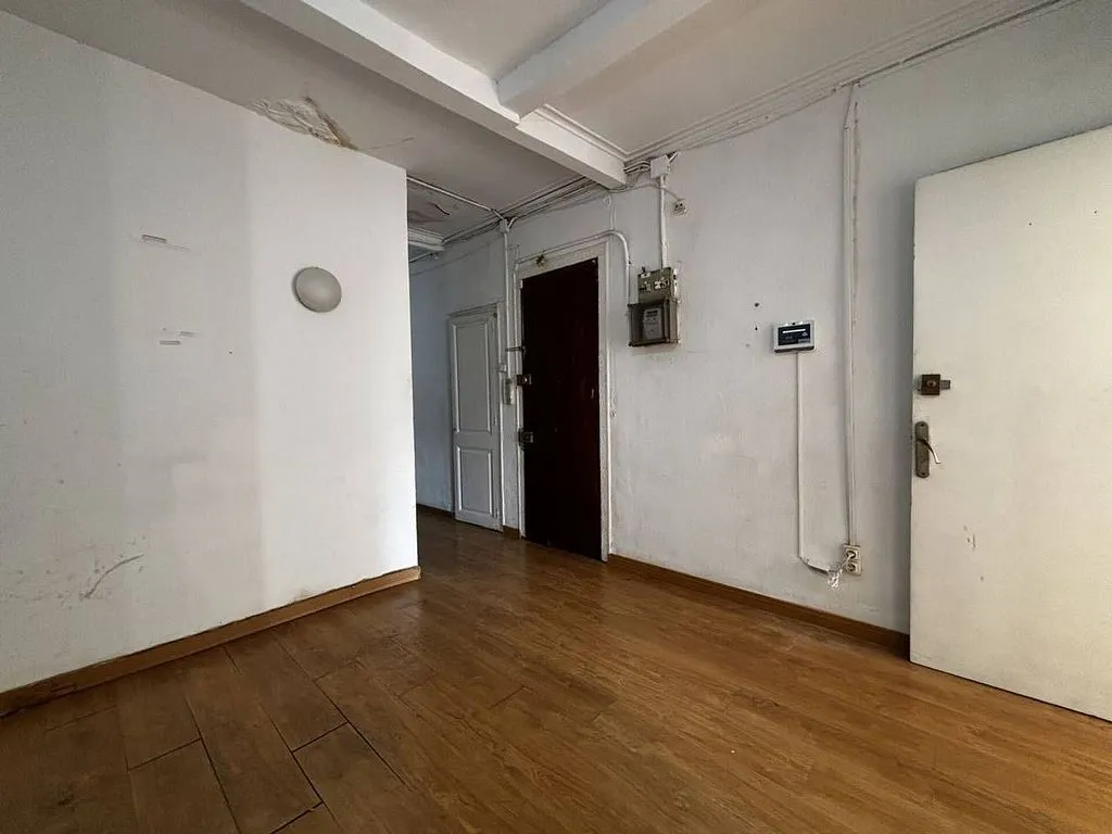 Pièces - Historic Apartment with Terrace in El Raval