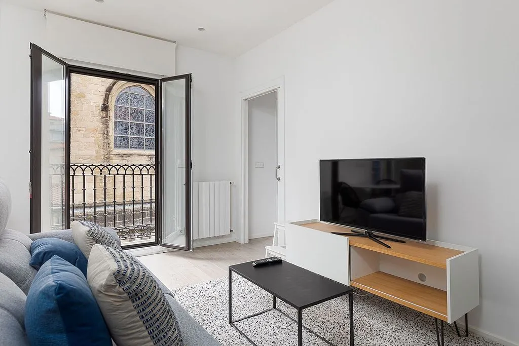 Séjour - 1-Bedroom Apartment with Elevator in Old Town