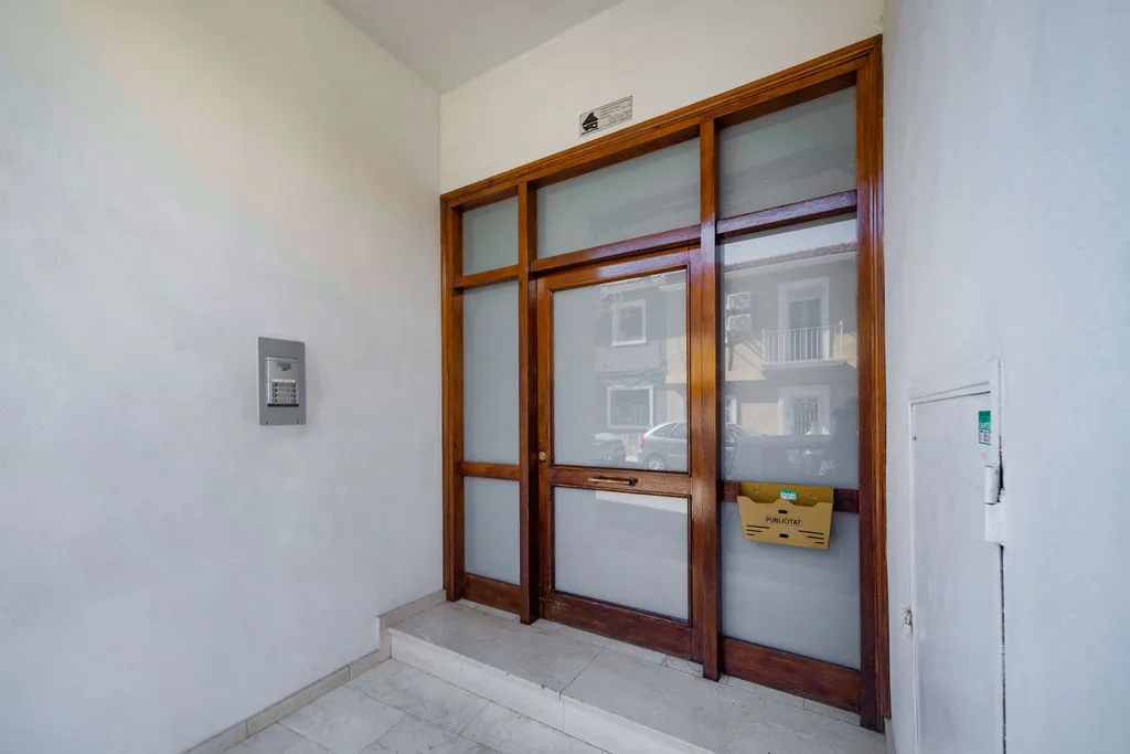 Entrée - Three-Bedroom Flat in Petrer Centre