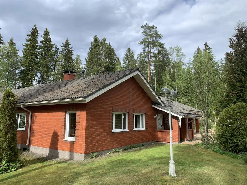 Välivaade - Architectural Brick House with Sauna in Näsijärvi