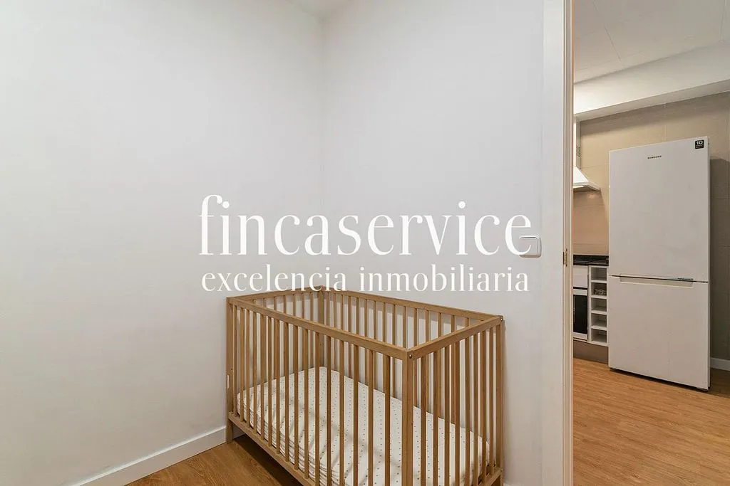 Magamistoad - Flat with Two Accesses in Sants, Barcelona