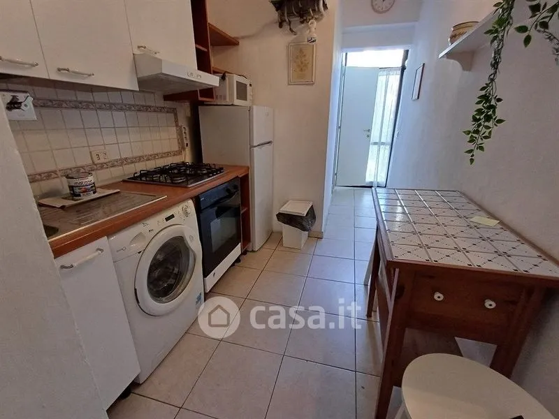 Cuisine - Armed Trilocale with Balcony in Florence