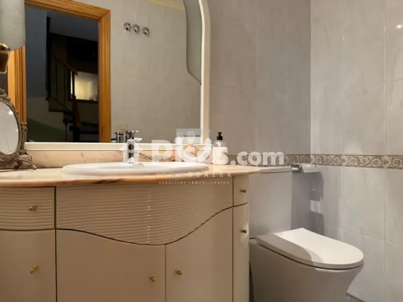 Vannitoad - Terraced House with Private Garage in Daimus