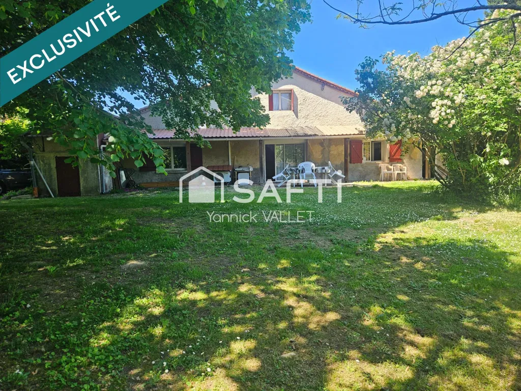 Jardin - Maison avec Jardin et Garage à Saint-Aquilin