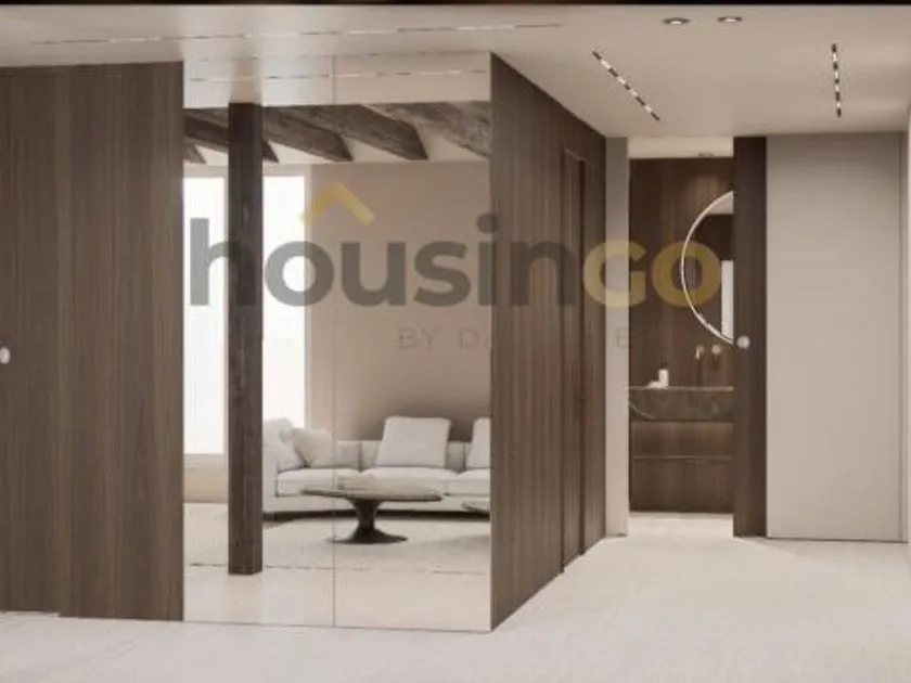 Esik - Loft for Renovation with Terrace in Madrid Centre