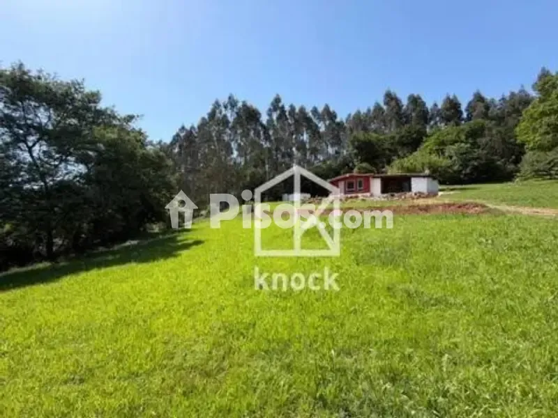 Aed - Rustic Finca with Mountain Views in Castrillón