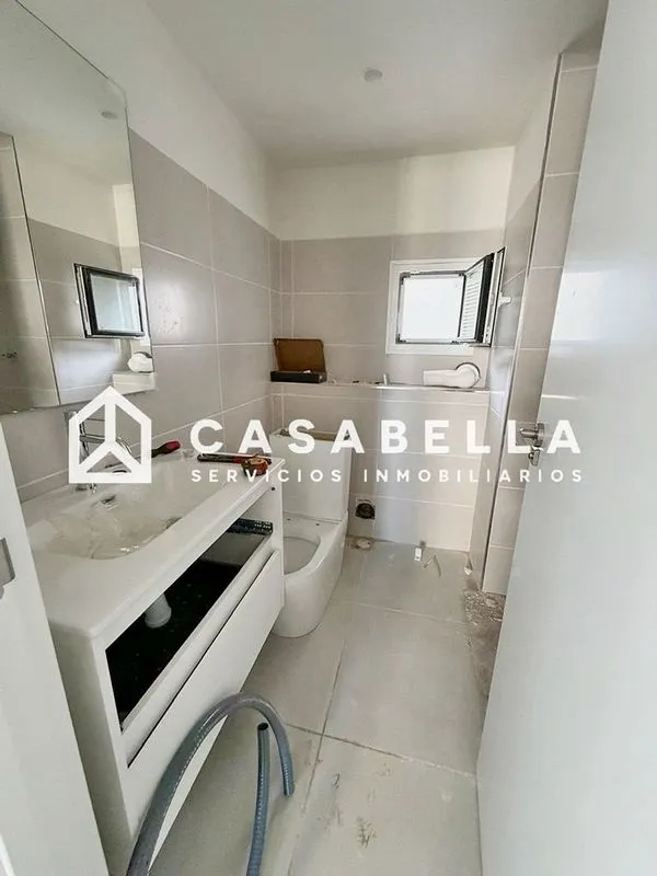 Bathrooms - Student Flat with Terrace in Mestalla, Valencia