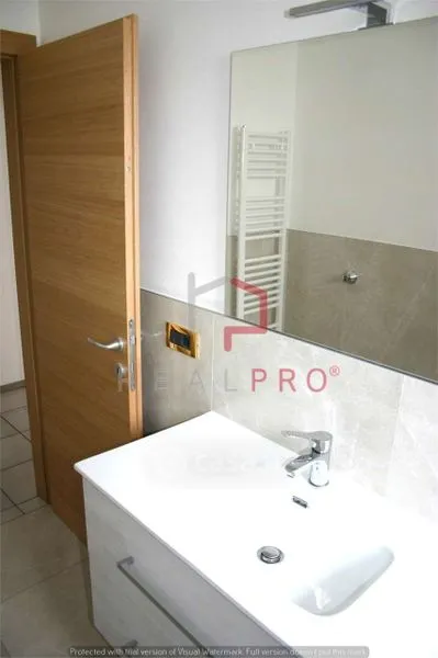 Vannitoad - Triplex with Balcony in Merano