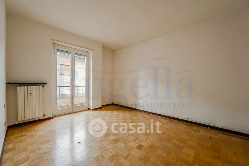 Pièces - Apartment with Balcony in Cossato