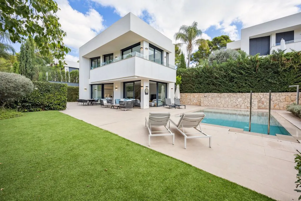 Bassein - Luxury Villa with Infinity Pool in Son Vida