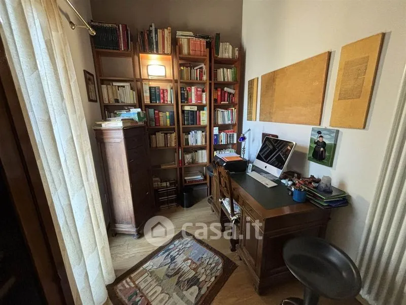 Kabinet - Bifamiliar Villa with Garden in Adria Centre