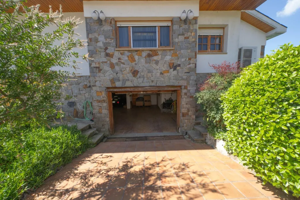 Välivaade - Luxury House with Pool in La Roca del Vallès