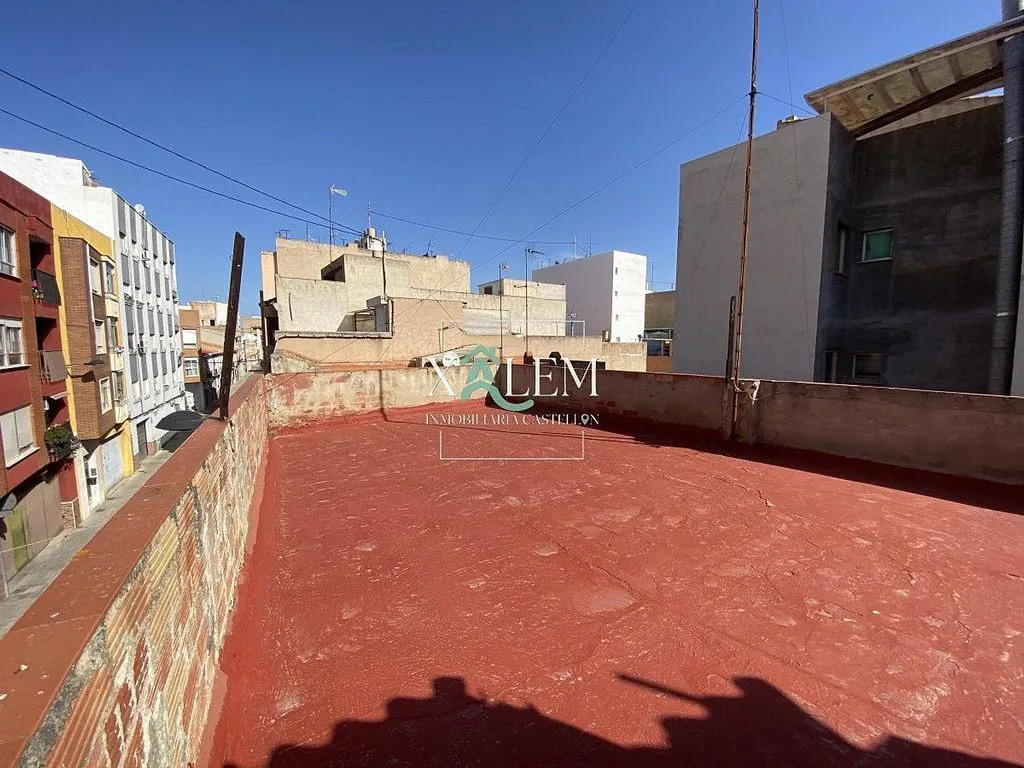 Terrass - Significant House with Terrace in Vila-real