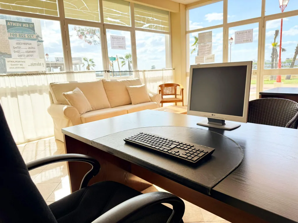 Office - Beachfront Apartment with Commercial Units in Ayamonte