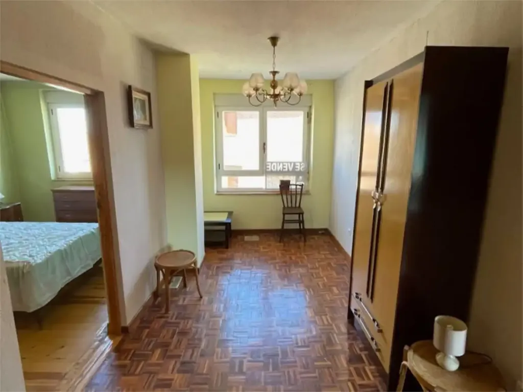 Magamistoad - Apartment with River View in Gradefes