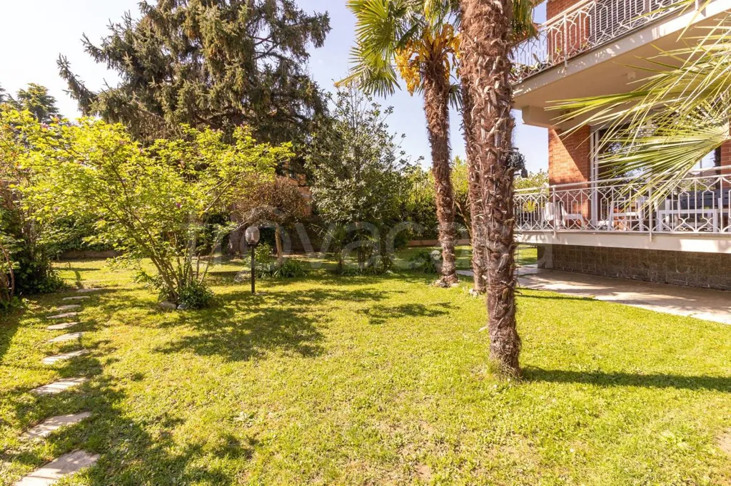 Jardin - Apartment with Terraces in Rosta