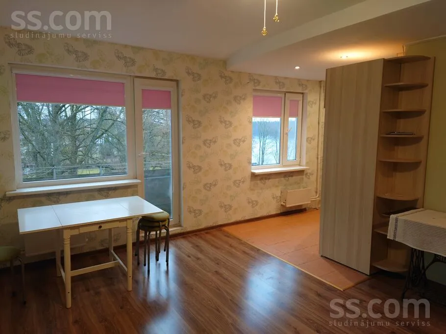 Séjour - 2-Bedroom Flat with Balcony in Ogre