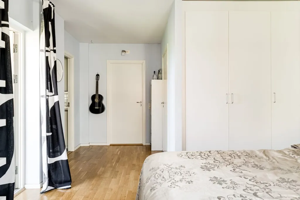 Bedrooms - Apartment with Generous Balcony in Limhamn Bunkeflostrand