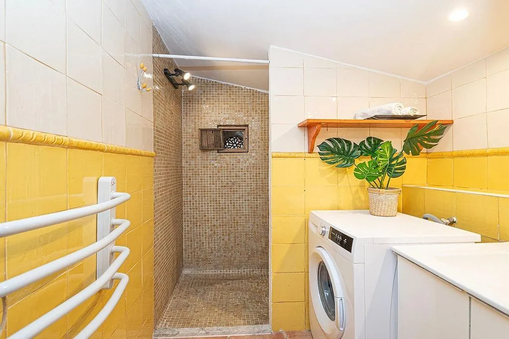 Salles de bain - Rustic House with A/C in Llubí