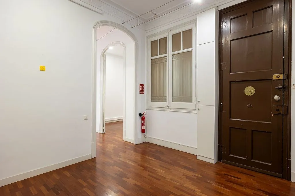 hallway_entrance