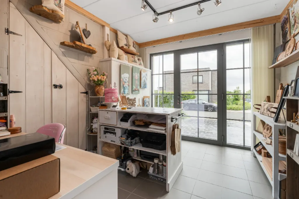 Bureau - Wohnung mit Solaranlage in Moorslede