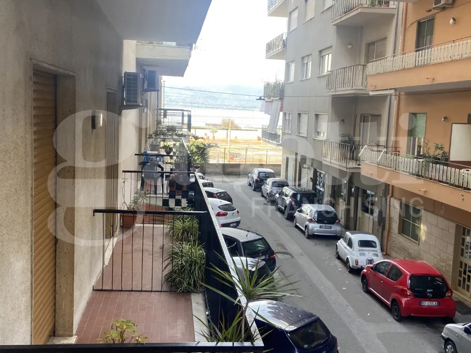 Balcon - Apartment with Balcony in Reggio Calabria