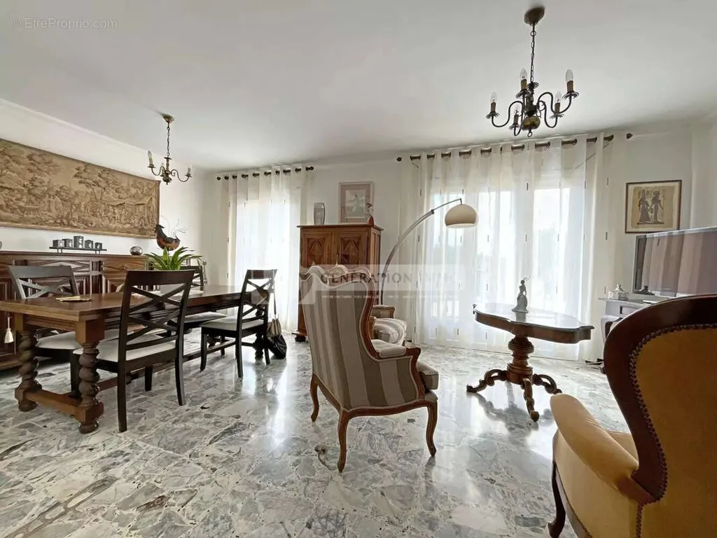 Sala da pranzo - Modular Family House with Garden in Raphèle-les-Arles
