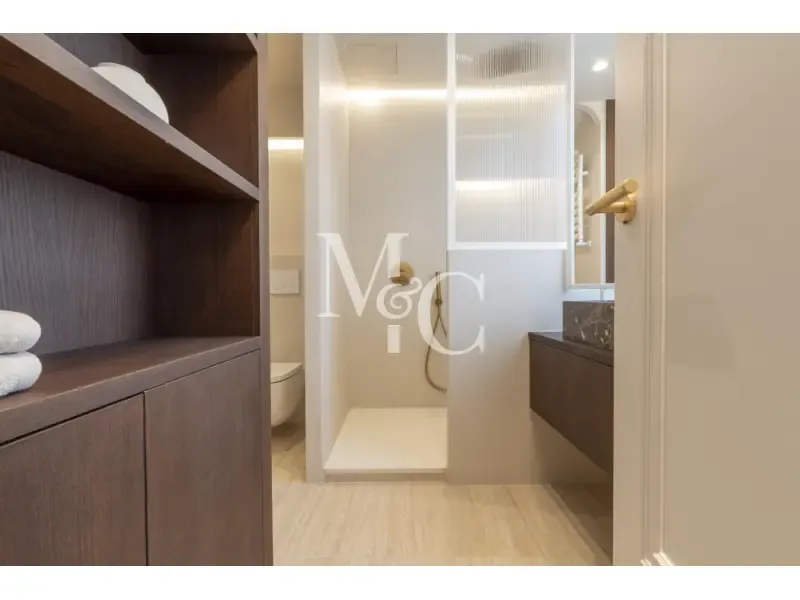 Vannitoad - Penthouse with 360° Views in Goya, Madrid