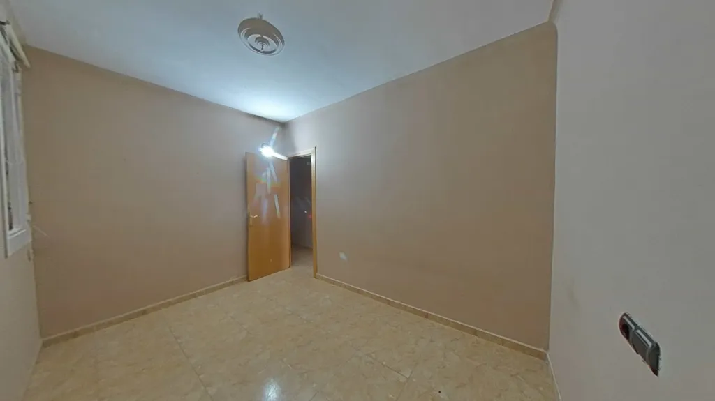 3 magamistoaga korter asukohas Terrassa